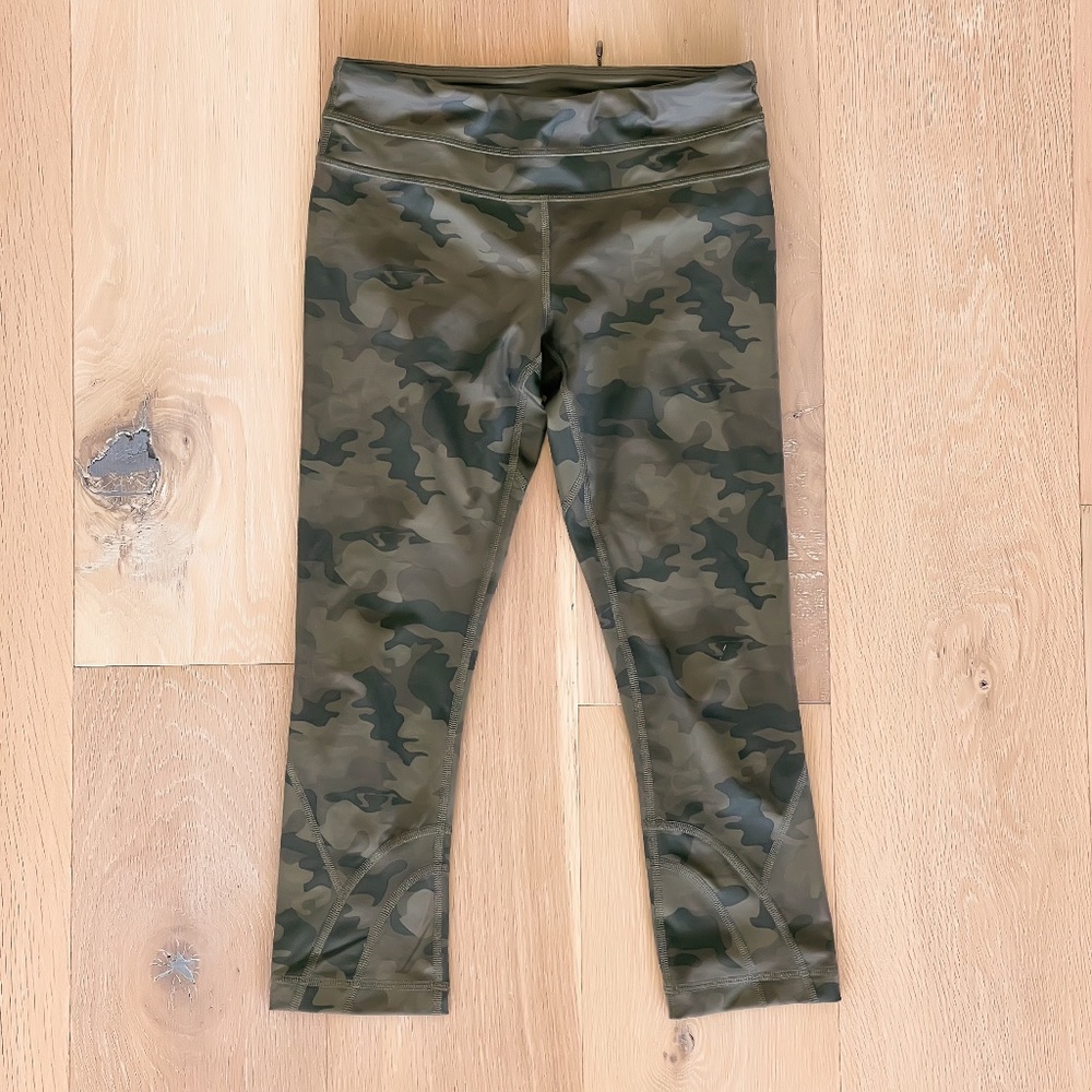 Lululemon 21" Crop Camo Legging